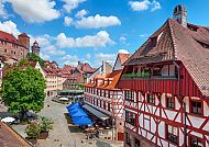 Nürnberg, Historische Altstadt von Nürnberg mit Fachwerkhäusern und Burg.