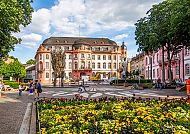 Barocke Architektur und blühende Gärten in Mainz