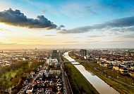 Panoramablick über Mannheim bei Sonnenuntergang.