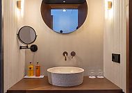 Elegantes Badezimmer im Hotel JS Palma Plaza