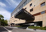 Royal Tulip Sand, Aussenansicht, Royal Tulip Sand Hotel, moderne Außenansicht mit eleganter Architektur.